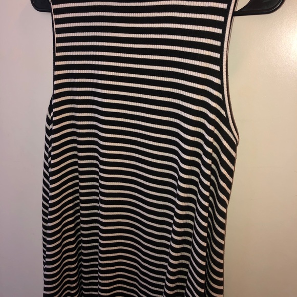 B&W Tank Top - Picture 2 of 6